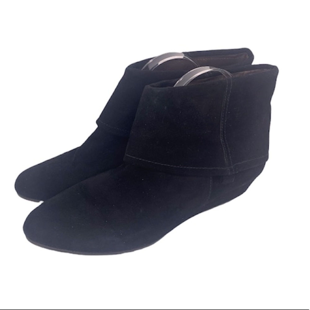 Coclico black suede pointed fold over booties size 39.5